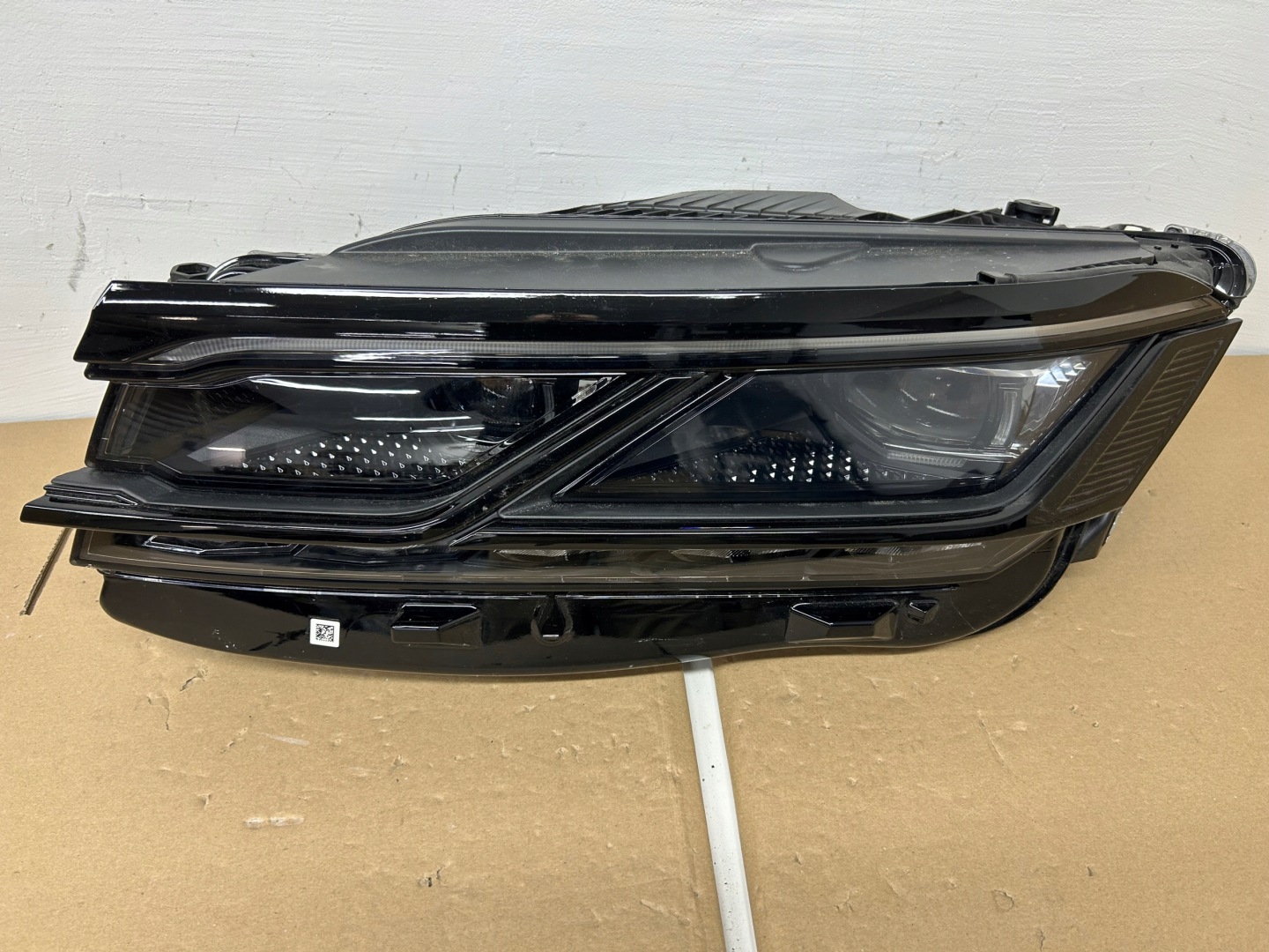 Frontscheinwerfer VW Touareg I 761941081A Matrix LED Links Headlight - Image 1