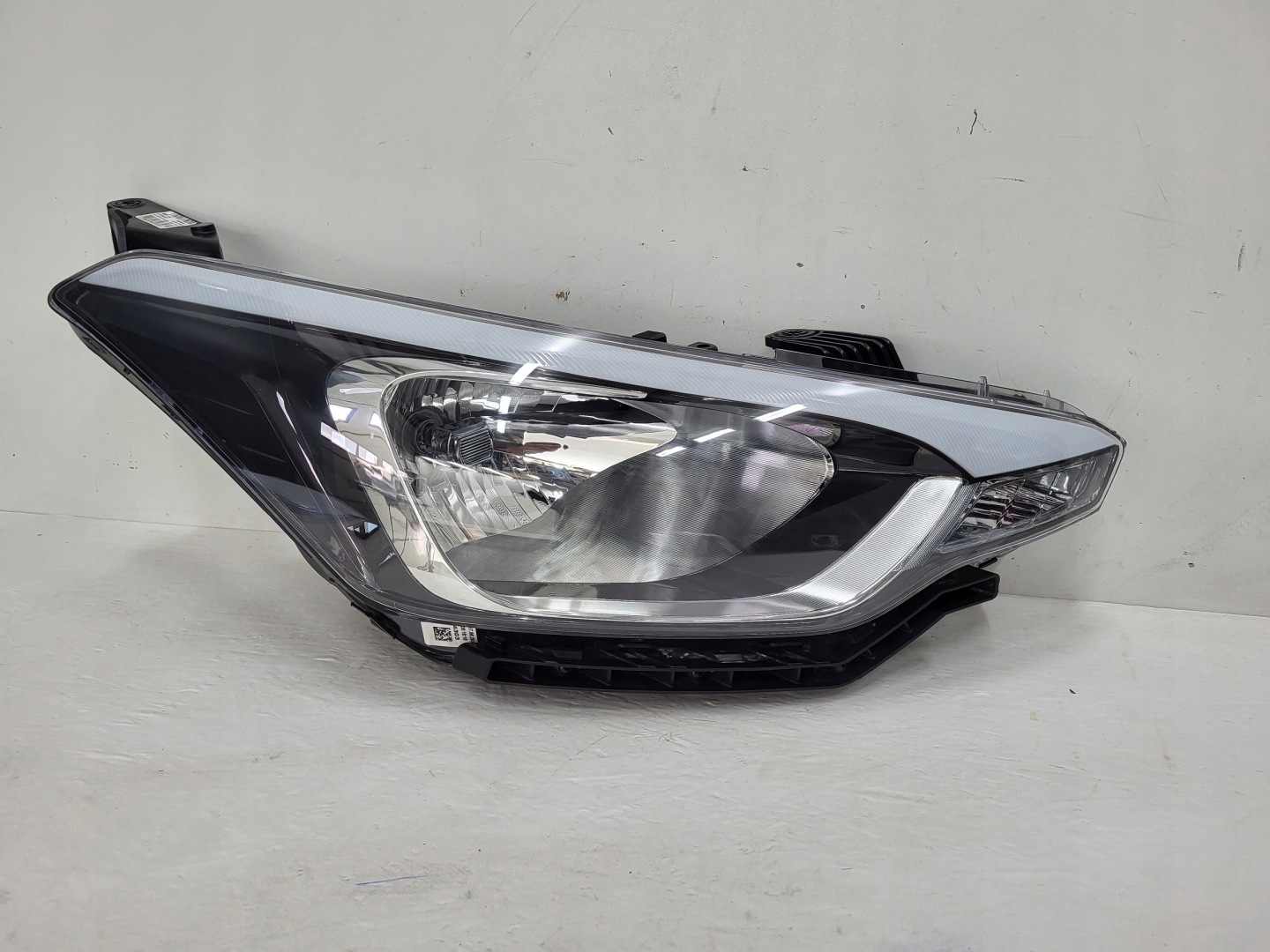 Frontscheinwerfer Hyundai i20 PB 92102C8000 LED Rechts Scheinwerfer Headlight - Image 1