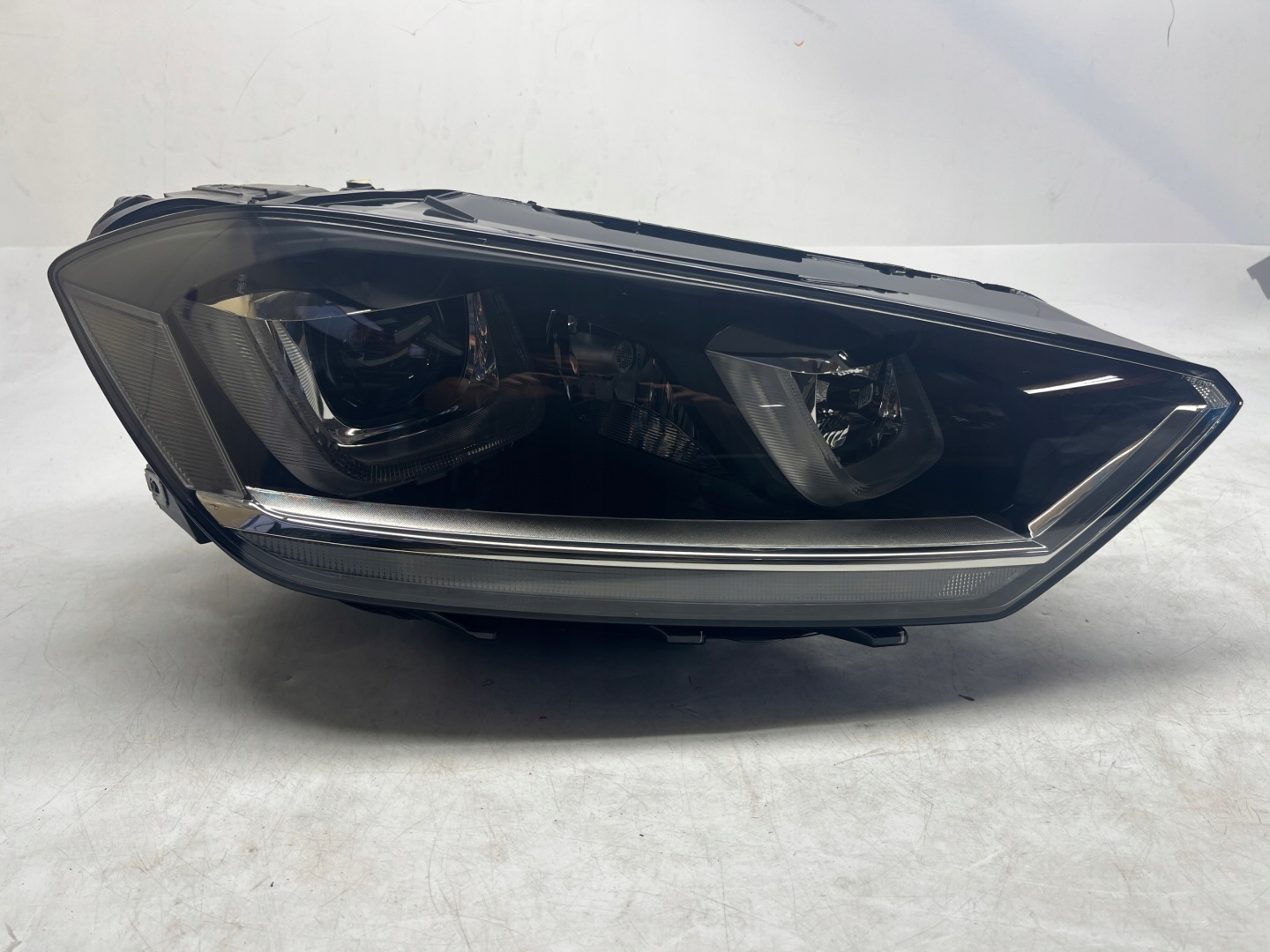Frontscheinwerfer VW Golf Sportsvan 517941034B Xenon Rechts Headlight - Image 1