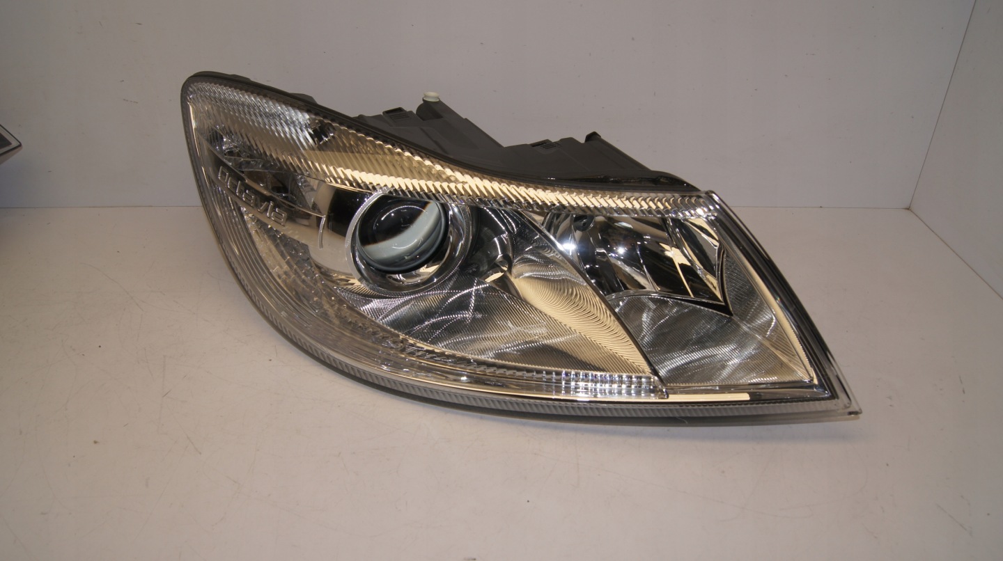 Frontscheinwerfer Skoda Octavia 1U 1Z1941018S LED Rechts Scheinwerfer Headlight - Image 1