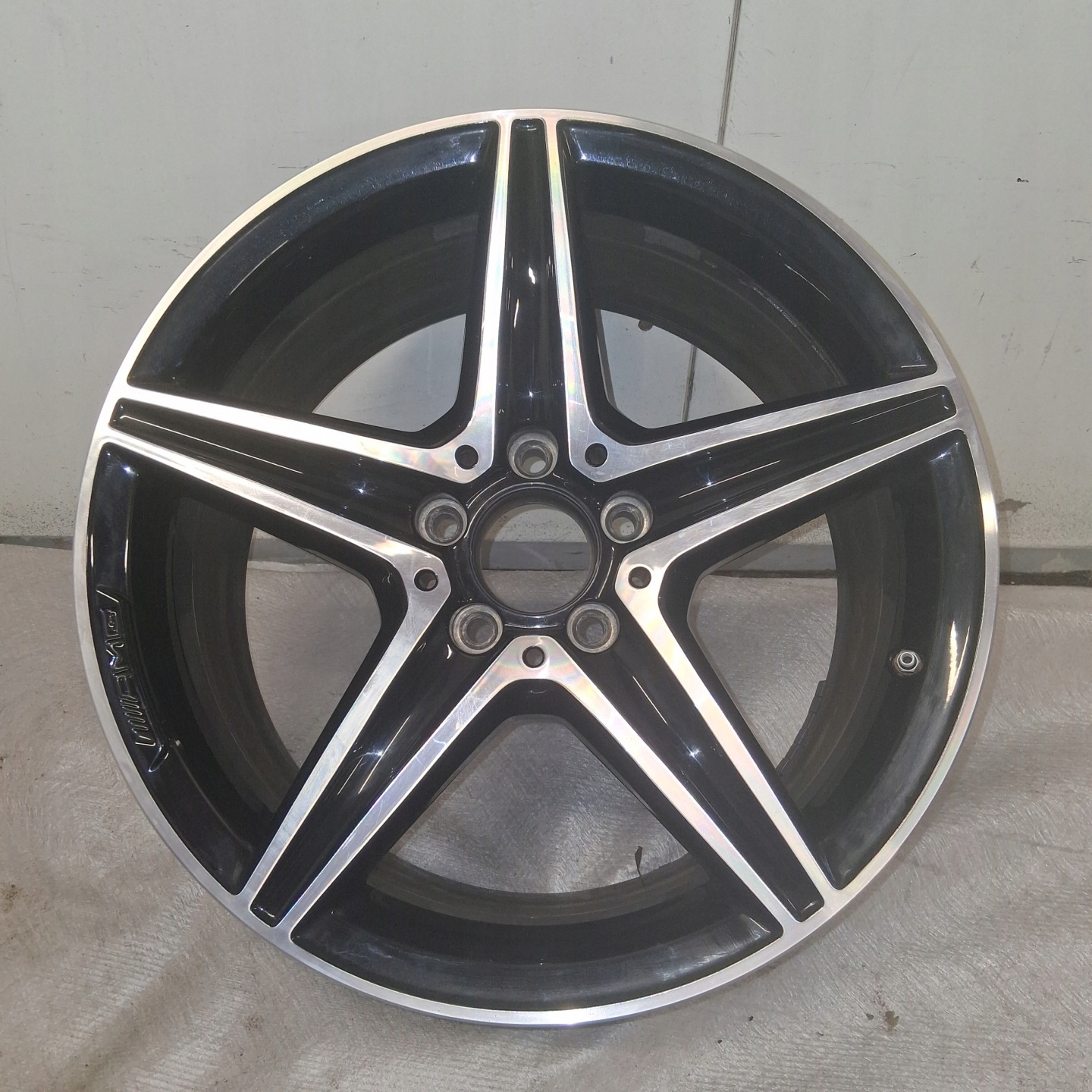 1x Alufelge 5x112 49ET A2134011900 Mercedes-Benz E-Klasse W238 Aluminum Rim