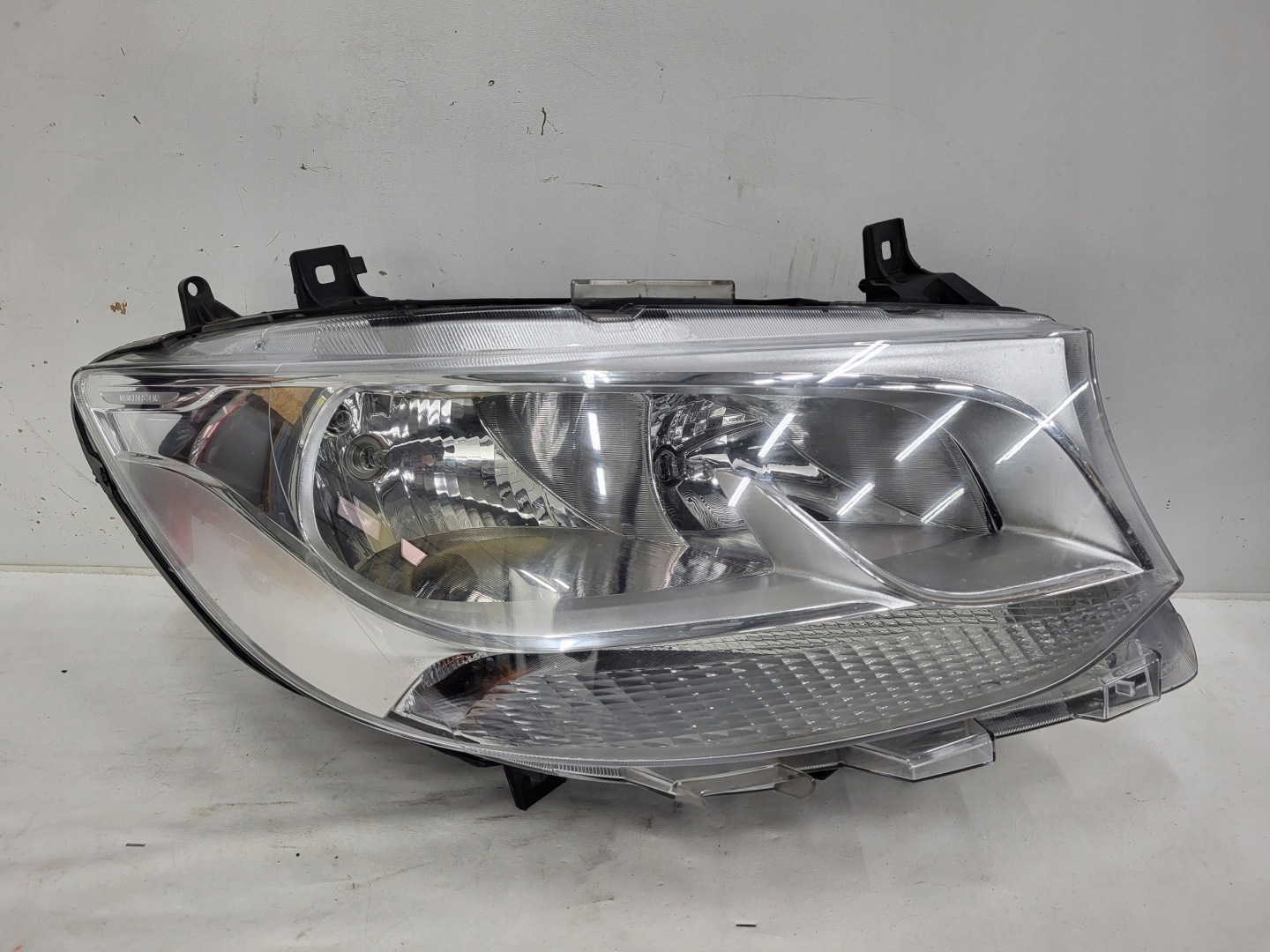 Frontscheinwerfer Mercedes-Benz Sprinter W910 A9109060100 LED Rechts Headlight - Image 1