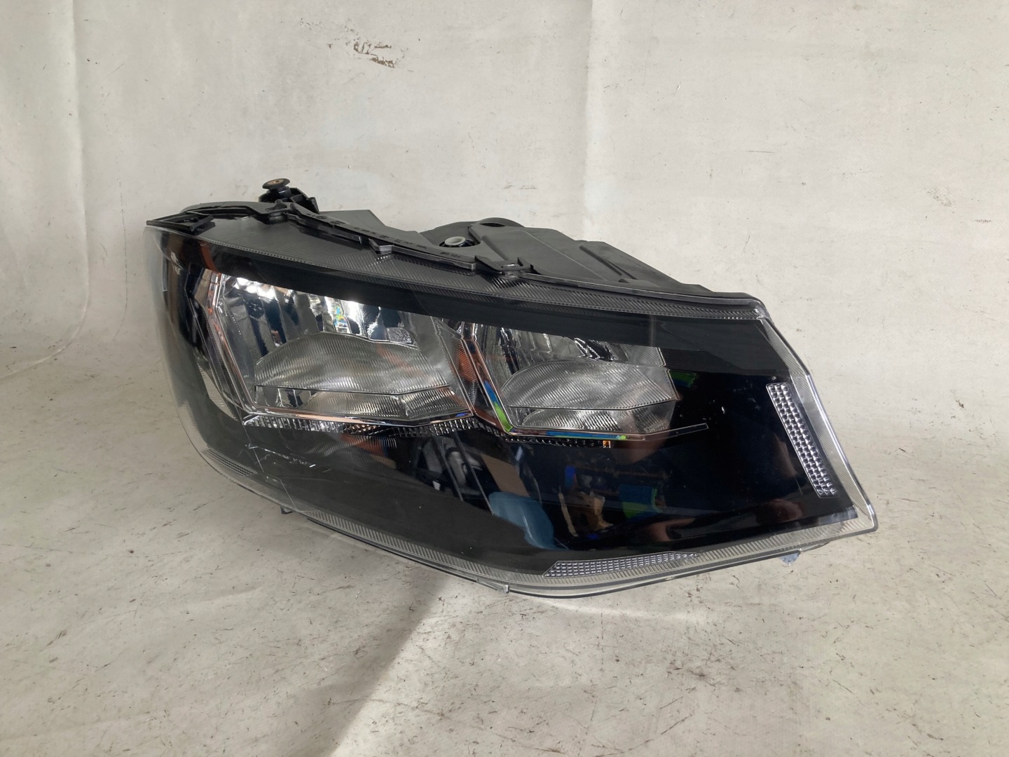 Frontscheinwerfer VW Caddy 2K8941006D Halogen Links Scheinwerfer Headlight - Image 1
