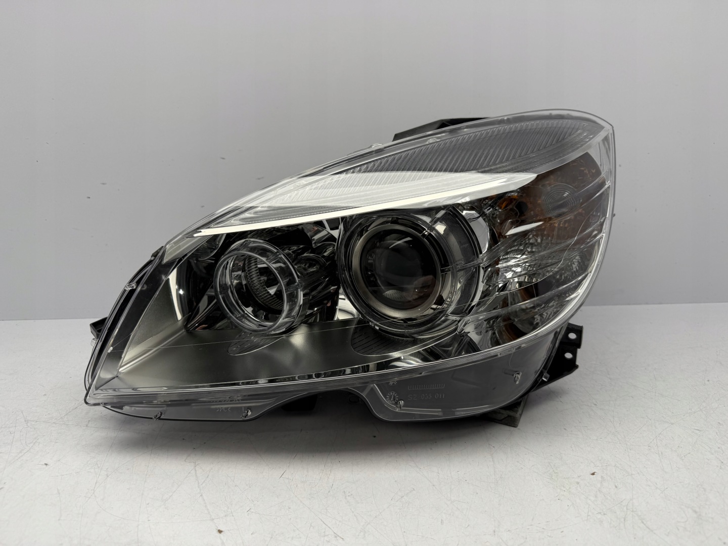 Frontscheinwerfer Mercedes-Benz C-Klasse W204 A2048202961 Xenon Links Headlight - Image 1