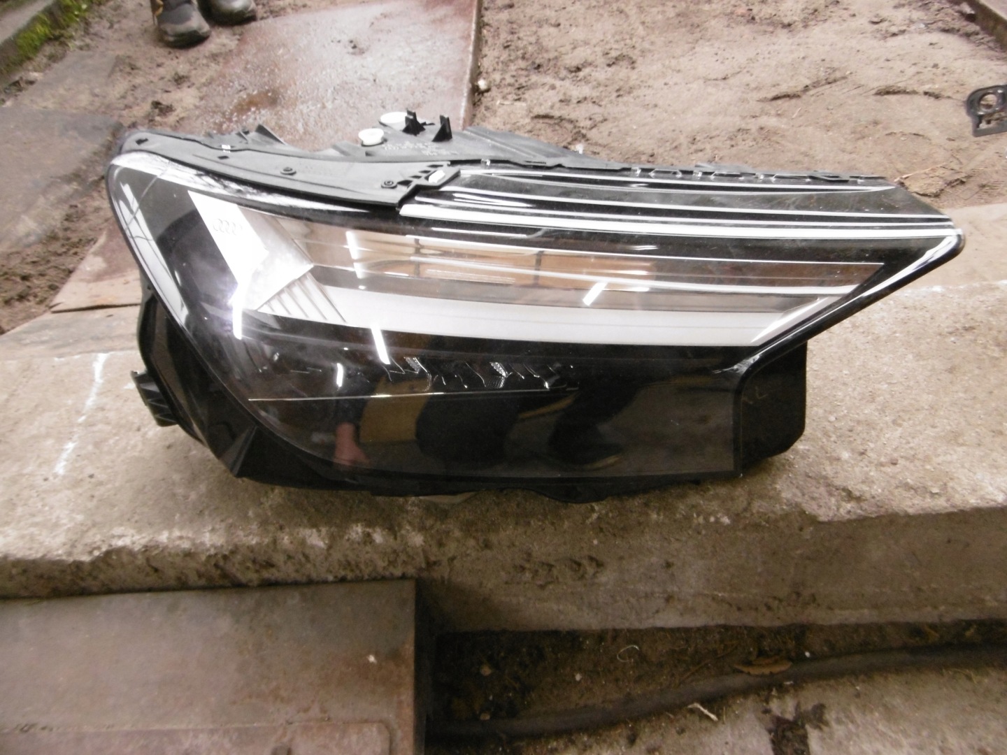 Frontscheinwerfer Audi Q4 89A941034 LED Rechts Scheinwerfer Headlight - Image 1