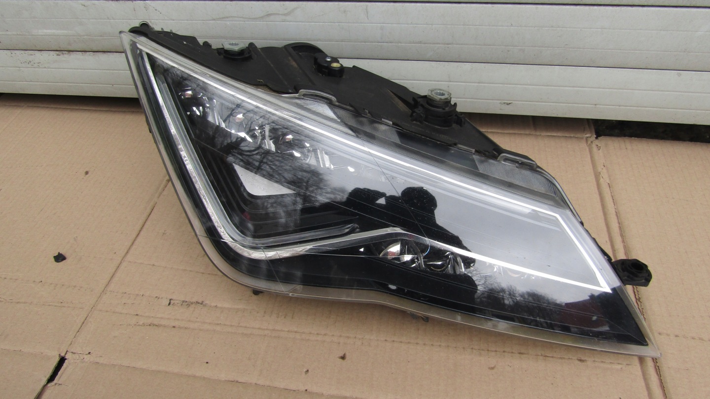 Frontscheinwerfer SEAT Leon II 1M Facelift LED Rechts Scheinwerfer Headlight - Image 1
