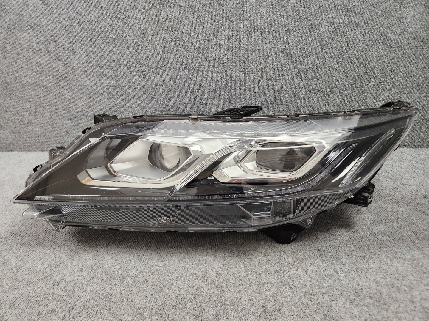 Frontscheinwerfer Mitsubishi Eclipse Cross GK0 8301D169 LED Links Headlight