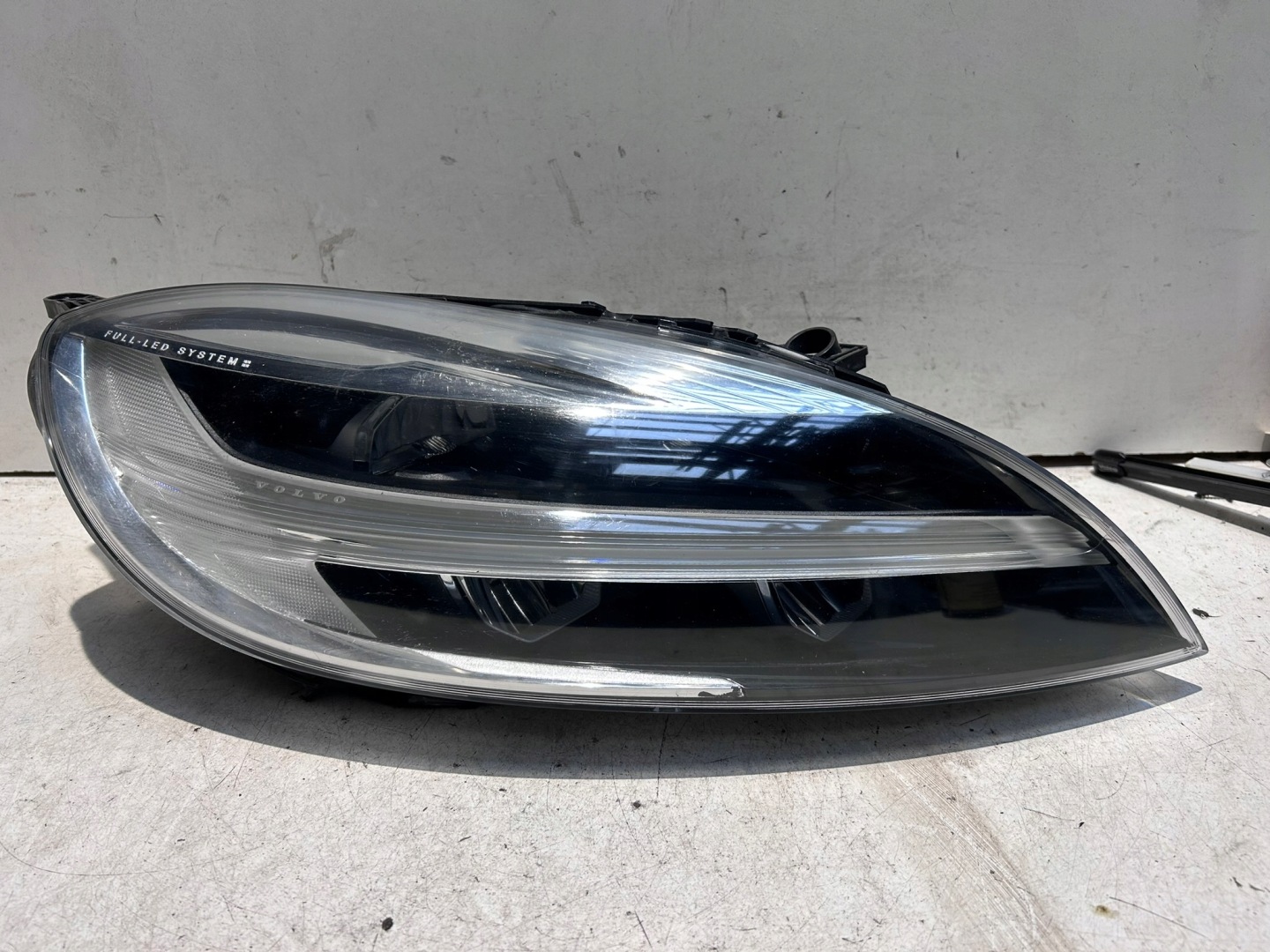 Frontscheinwerfer Volvo S40/S50/V40/V50 V40 32228480 LED Rechts Headlight