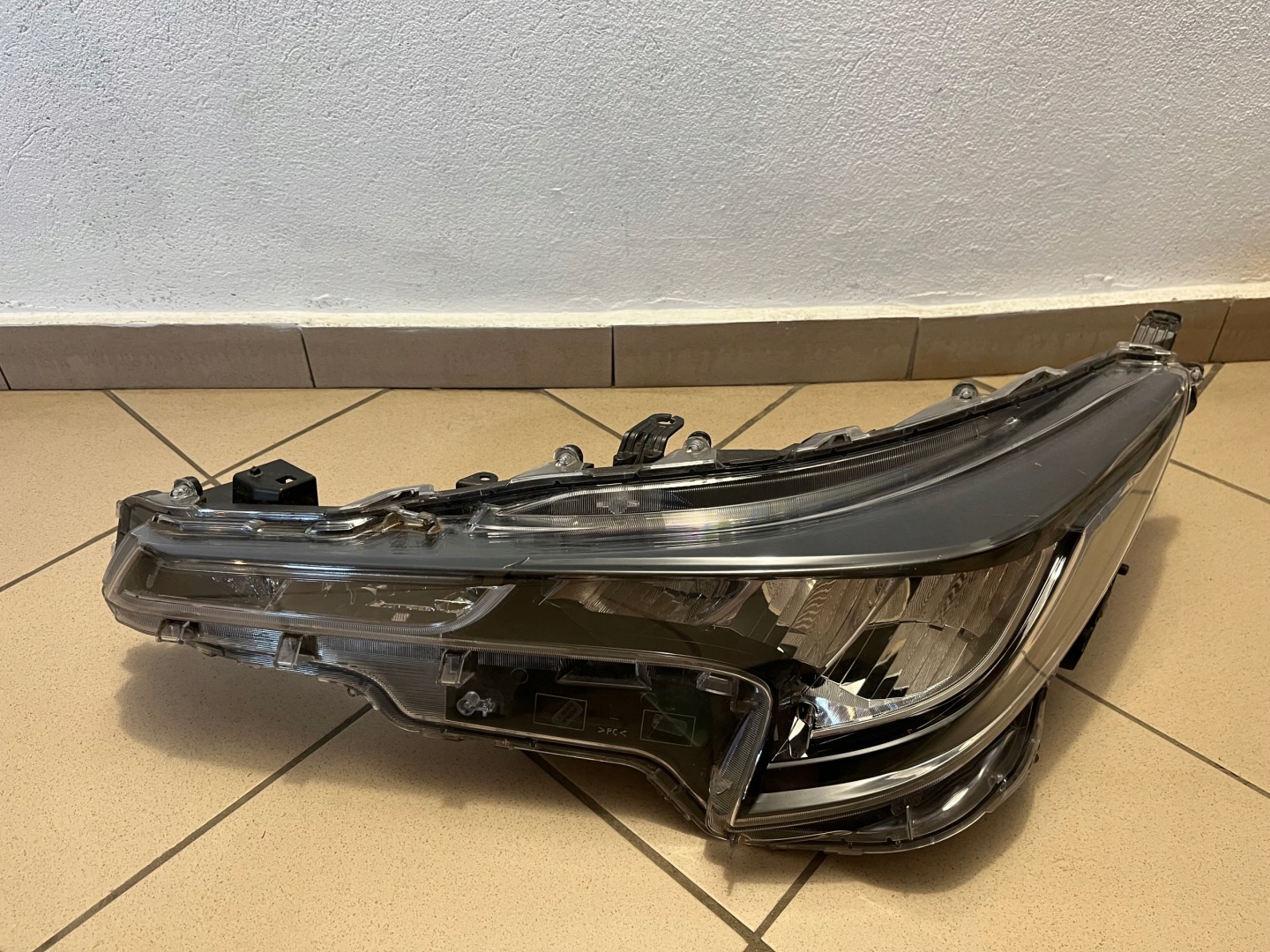 Frontscheinwerfer Toyota Corolla E210 8115002S60 LED Links Headlight
