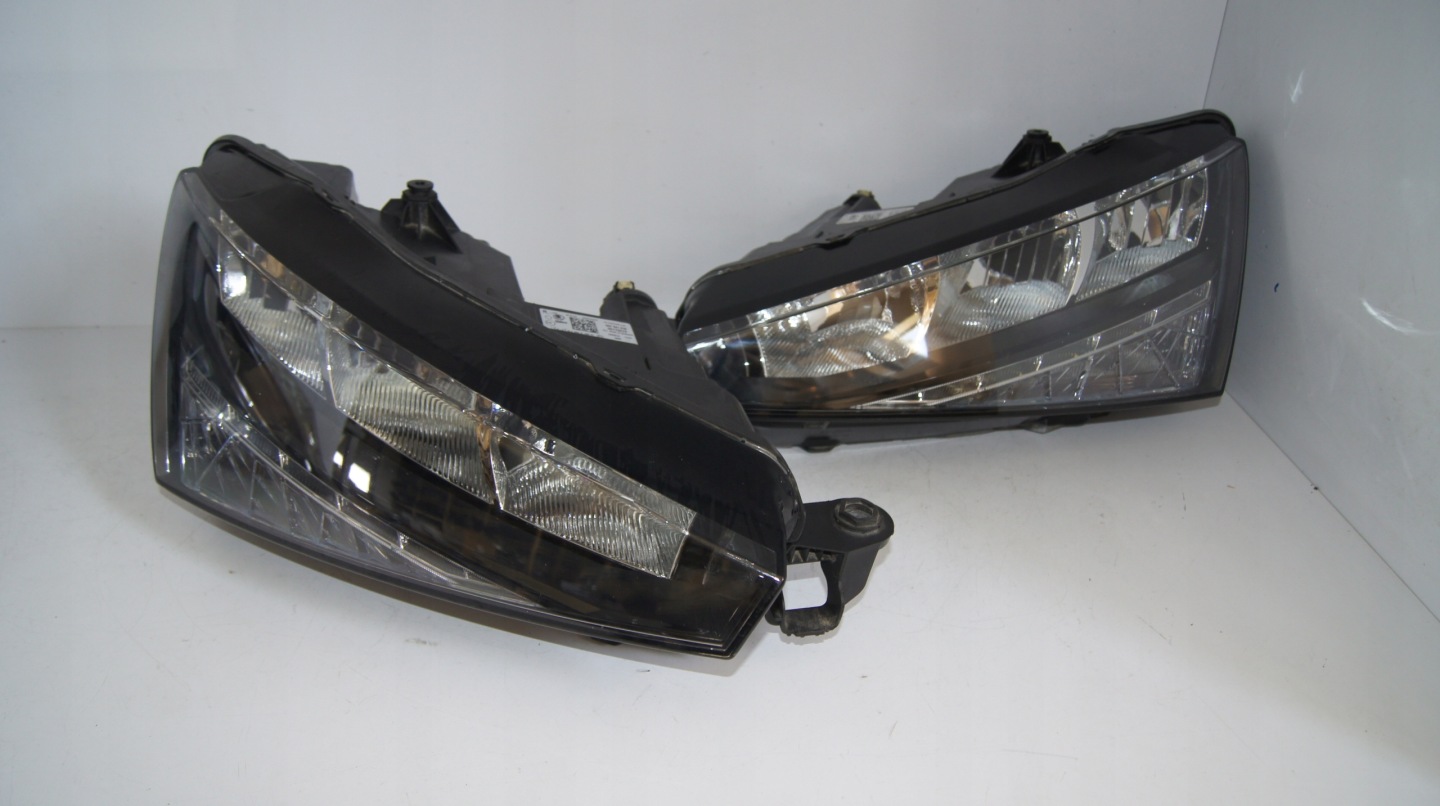 Frontscheinwerfer Skoda Scala 657 657941015 LED Links Scheinwerfer Headlight - Image 1