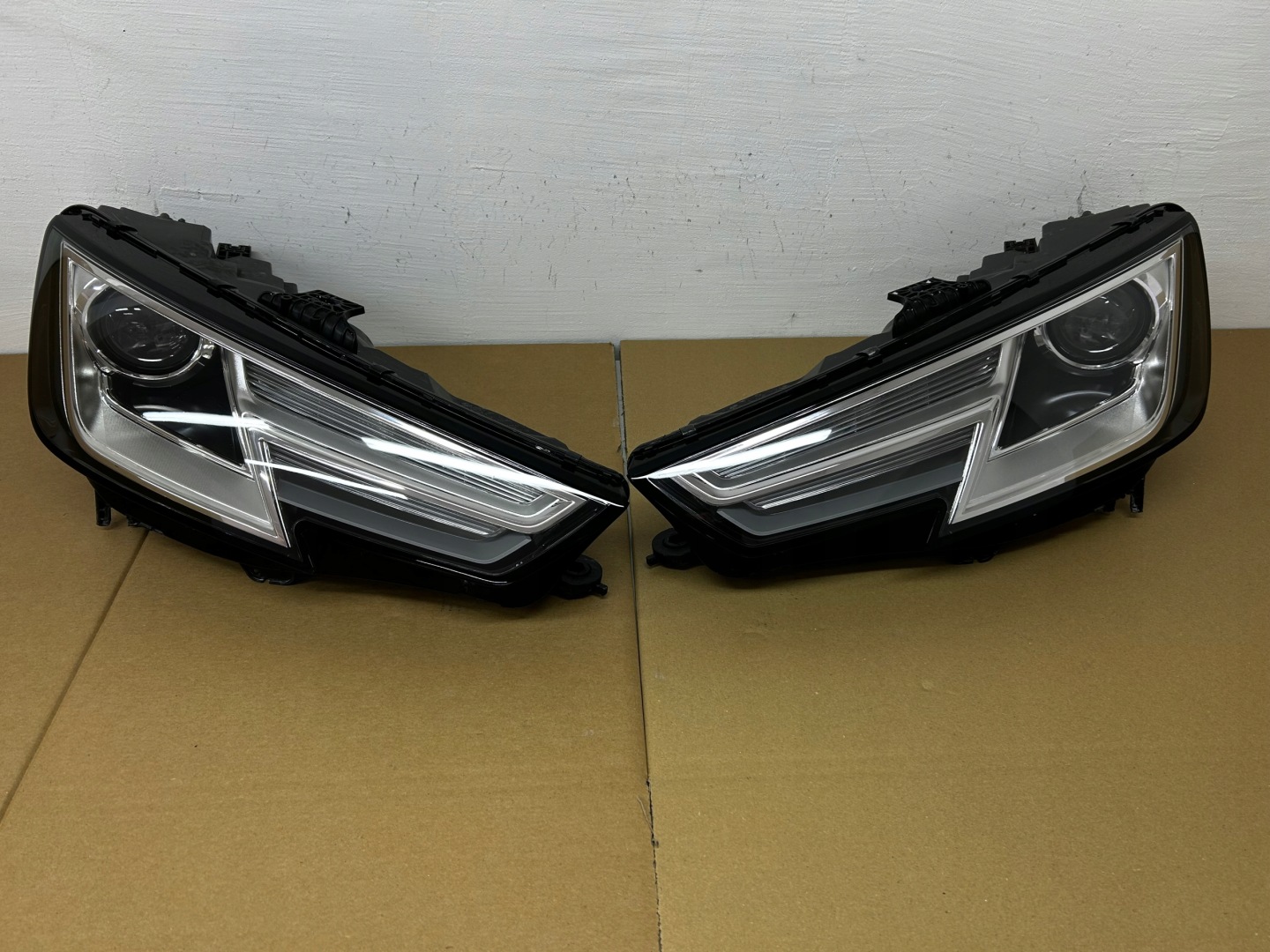 Frontscheinwerfer Audi A4 B9 8W0941006PA Xenon Links Scheinwerfer Headlight - Image 1