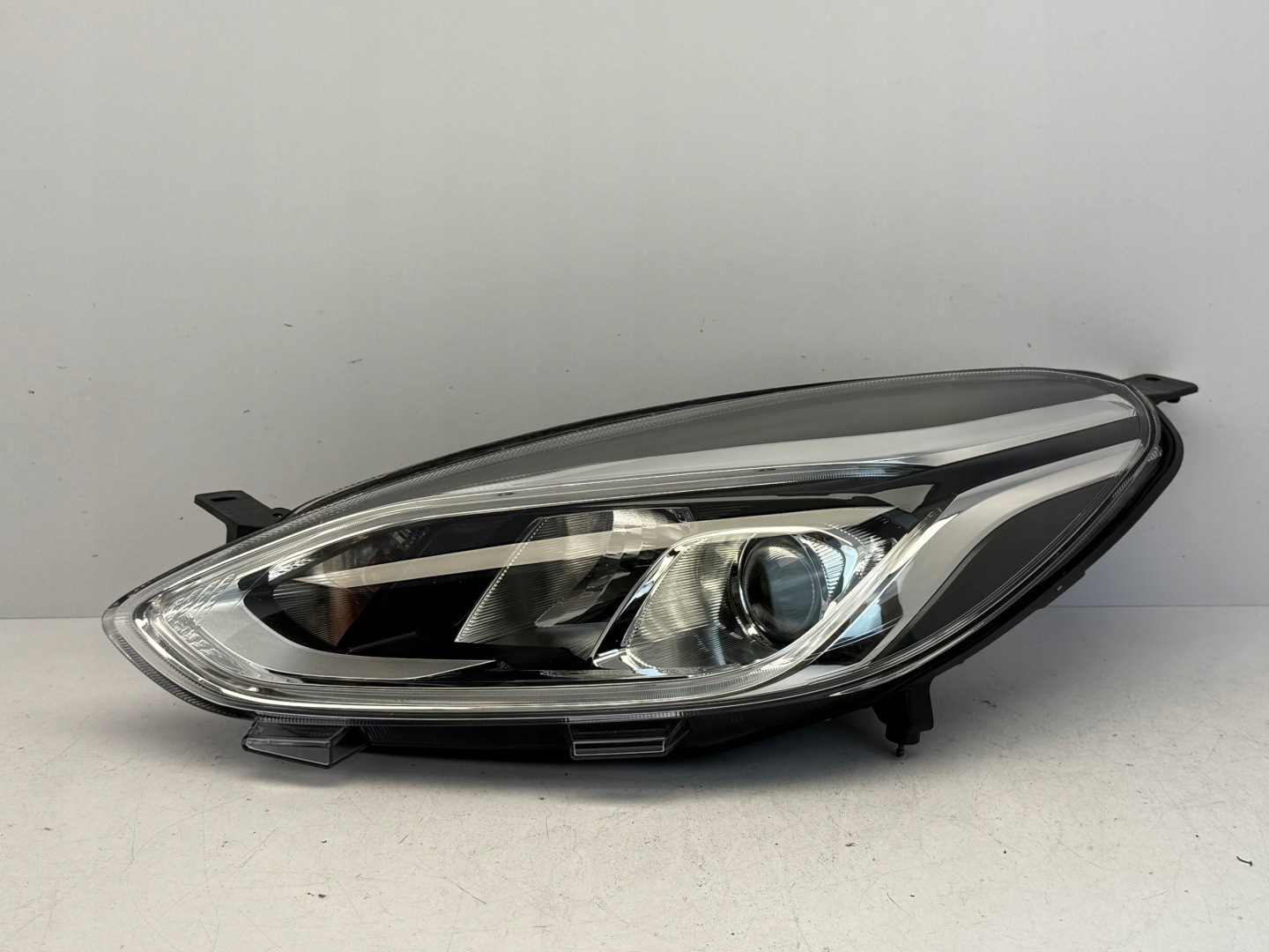 Frontscheinwerfer Ford Fiesta VIII Mk8 H1BB13W030CEF LED Links Headlight - Image 1