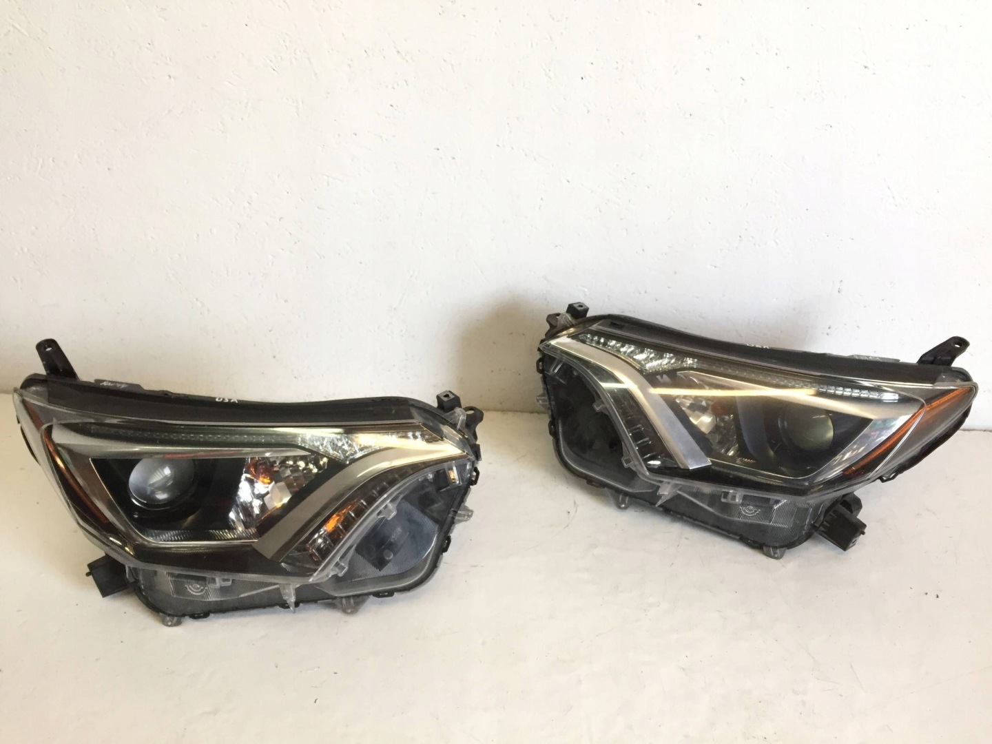 Frontscheinwerfer Toyota RAV4 XA5 Facelift LED Links Scheinwerfer Headlight - Image 1