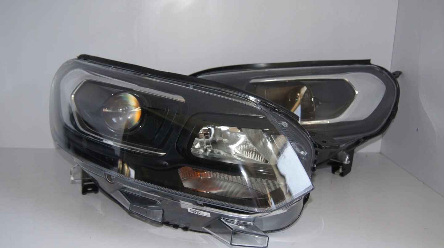 Frontscheinwerfer Opel Zafira Bi-Xenon Rechts Scheinwerfer Headlight - Image 1