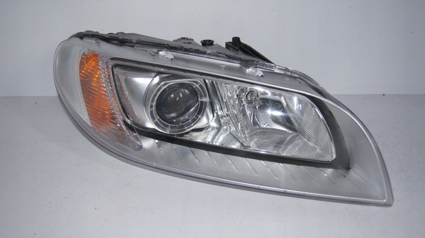 Frontscheinwerfer Volvo S70/V70/XC70 V70 31420014LA Xenon Rechts Headlight - Image 1