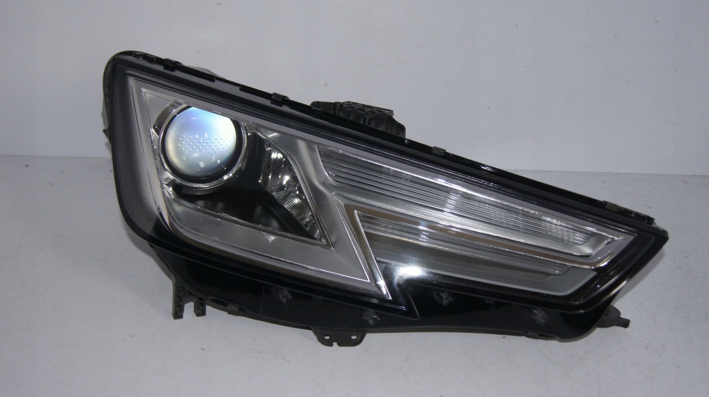 Frontscheinwerfer Audi A4 B9 8W0941006AU Xenon Rechts Scheinwerfer Headlight - Image 1