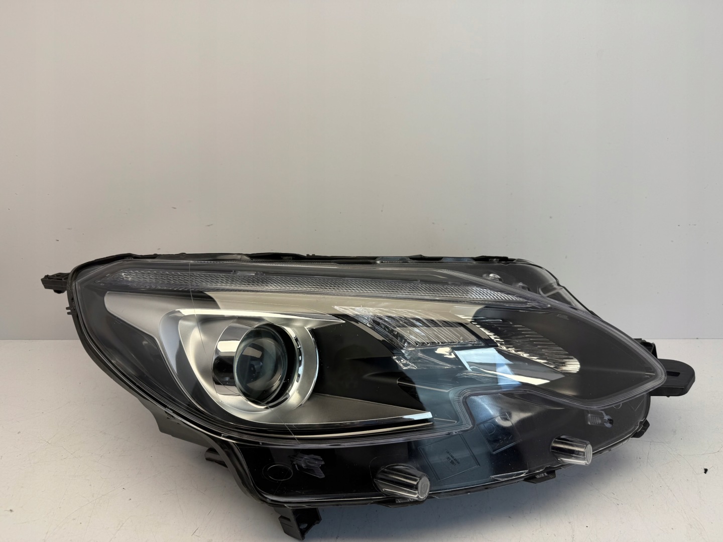 Frontscheinwerfer Peugeot 2008 90167009XX LED Rechts Scheinwerfer Headlight - Image 1