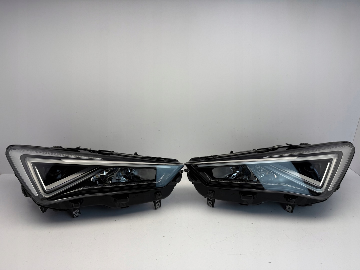 Frontscheinwerfer SEAT Tarraco Leon IV 5F 5FJ941008J LED Links Headlight - Image 1