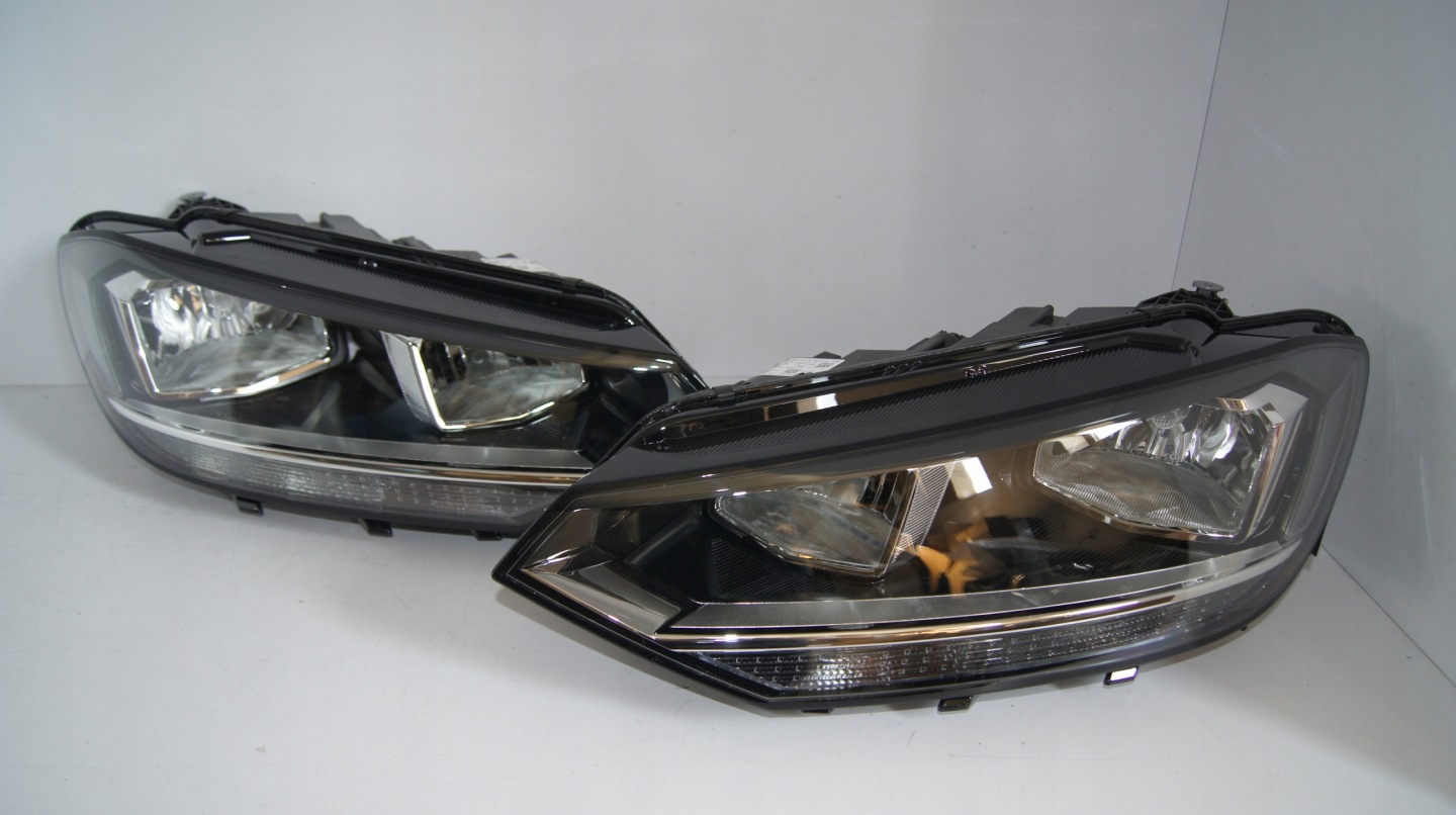 Frontscheinwerfer VW Touran 5T 5TB941006C LED Rechts Scheinwerfer Headlight - Image 1
