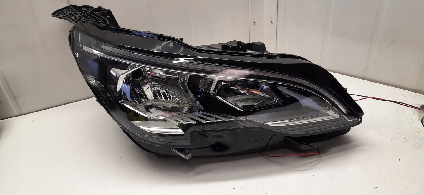 Frontscheinwerfer Peugeot 3008 9810478080 LED Links Scheinwerfer Headlight - Image 1