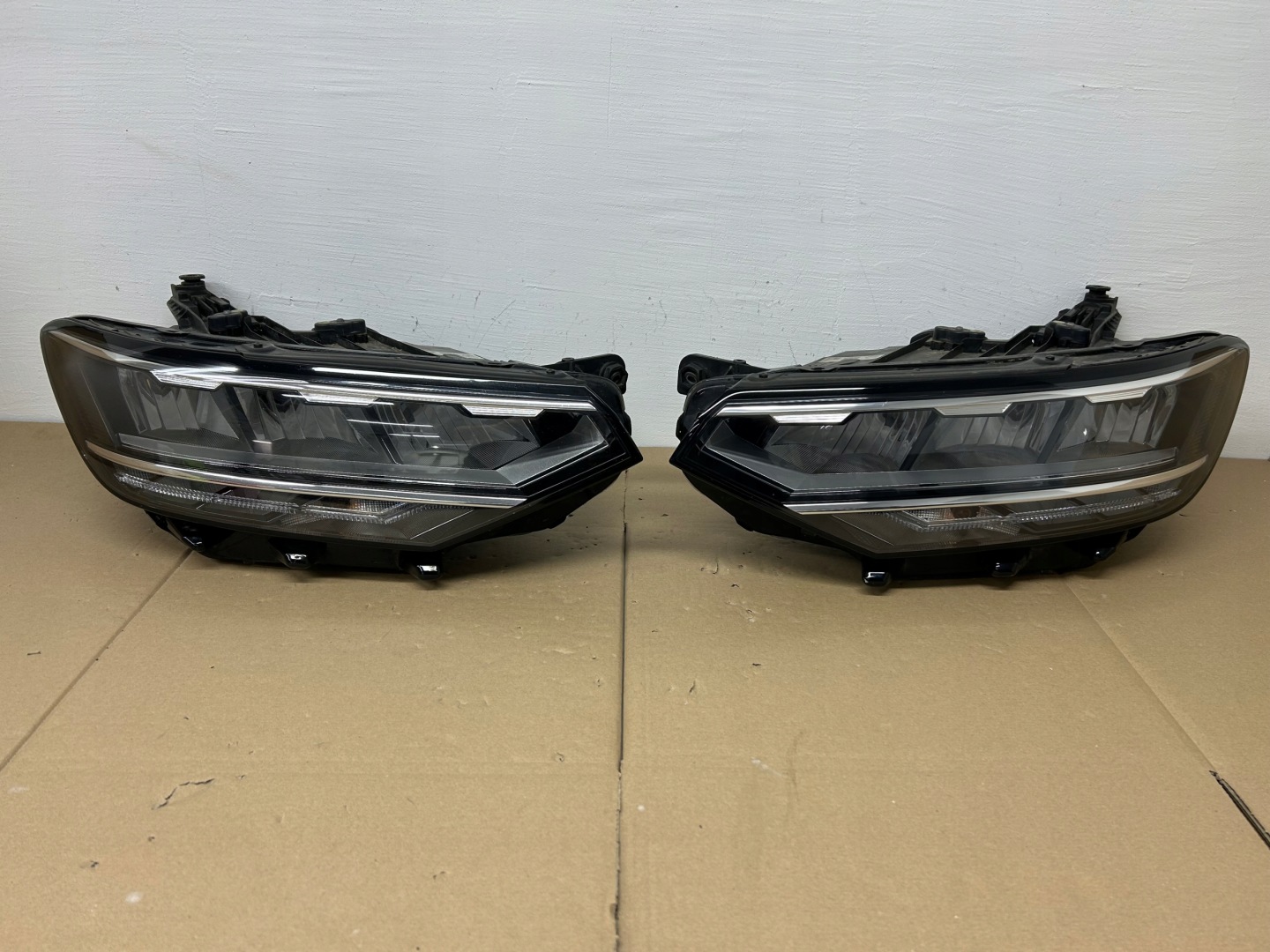 Frontscheinwerfer VW Passat B8 3G1941035P LED Links Scheinwerfer Headlight - Image 1