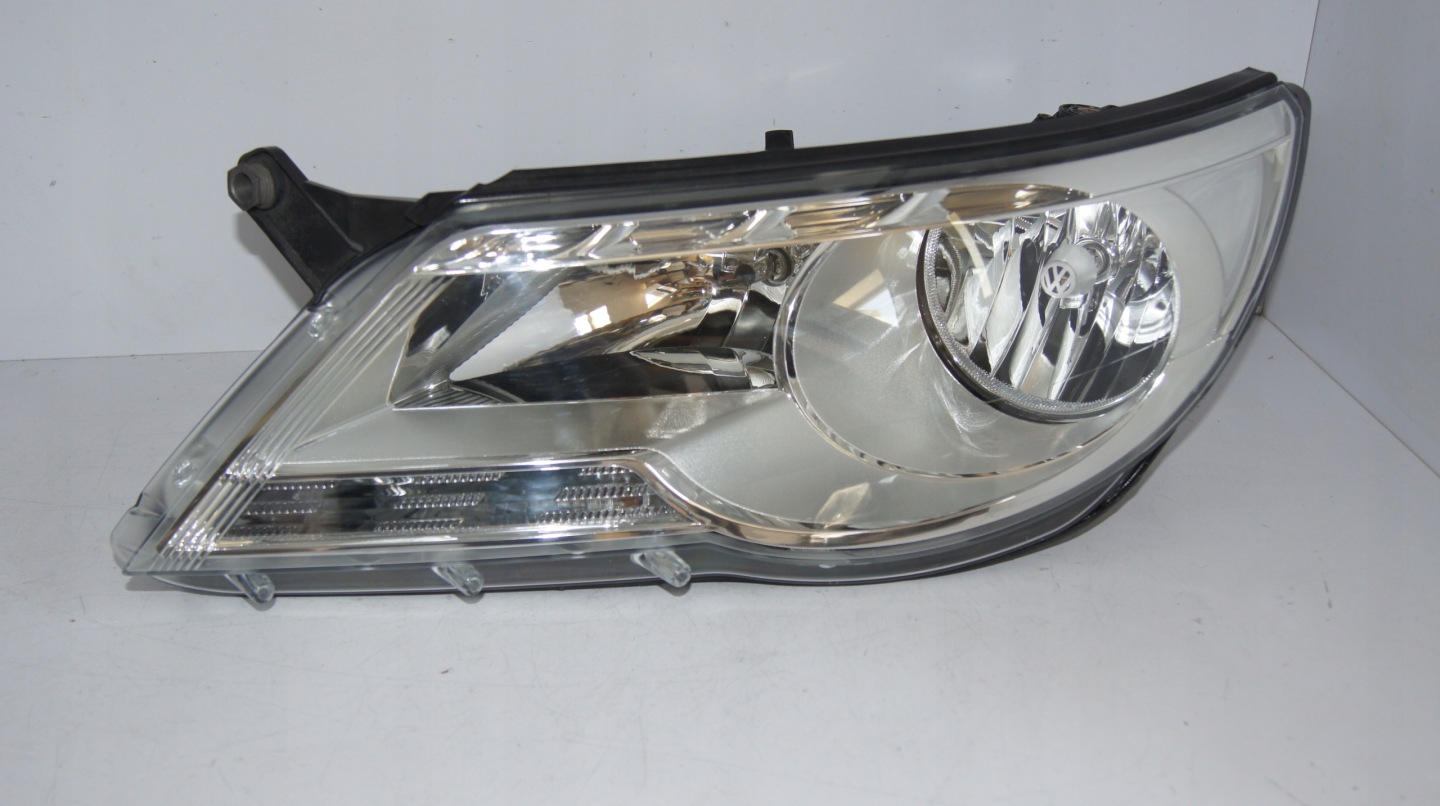 Frontscheinwerfer VW Tiguan 5N1941031P LED Links Scheinwerfer Headlight - Image 1