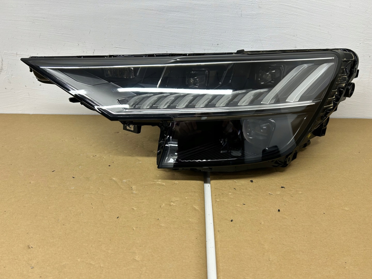 Frontscheinwerfer Audi Q8 4M8941035IN Matrix LED Links Scheinwerfer Headlight - Image 1