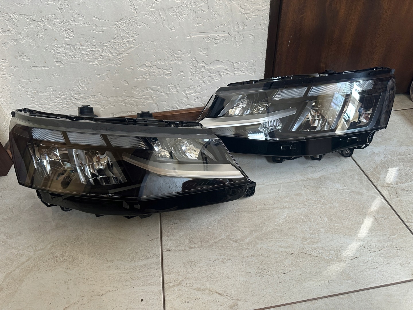 Frontscheinwerfer VW Transporter T7 7T1941036AE LED Links Scheinwerfer Headlight - Image 1