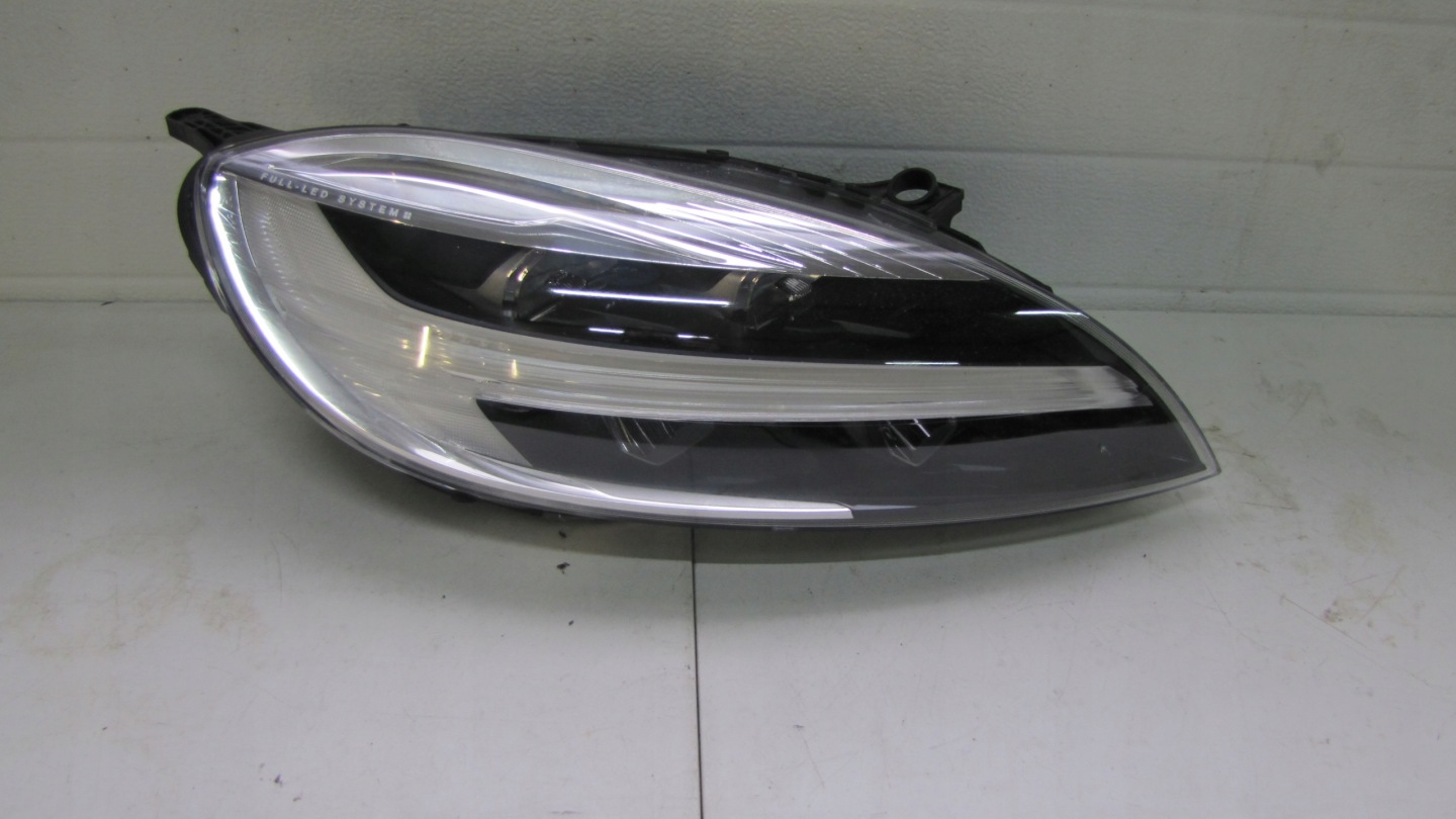 Frontscheinwerfer Volvo XC40 31677001 LED Rechts Scheinwerfer Headlight