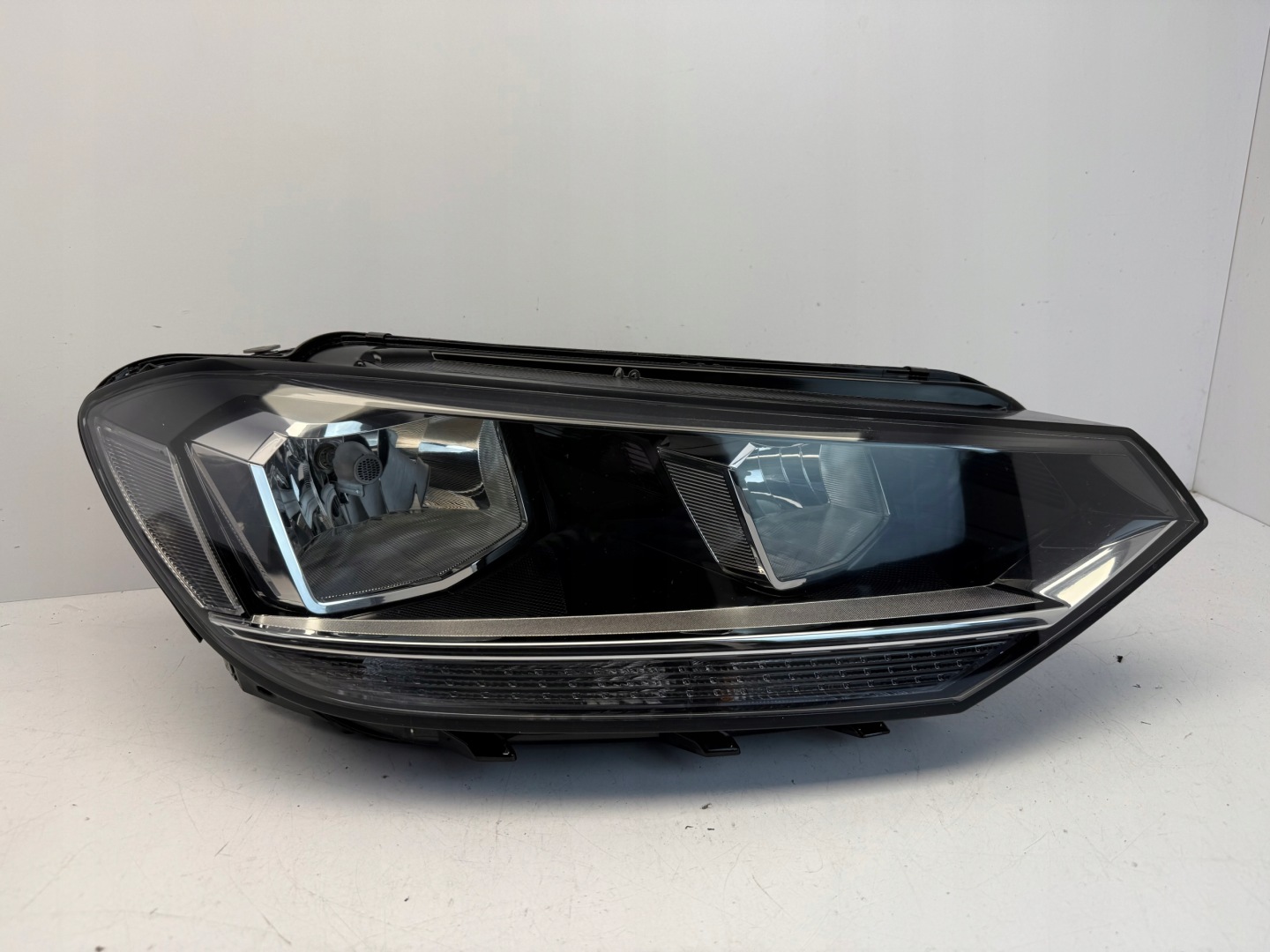 Frontscheinwerfer VW Touran 5T 5TB941006AL LED Rechts Scheinwerfer Headlight - Image 1
