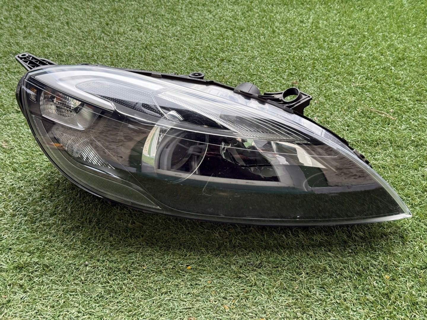 Frontscheinwerfer Volvo S40/S50/V40/V50 V40 31283333BN Xenon Rechts Headlight