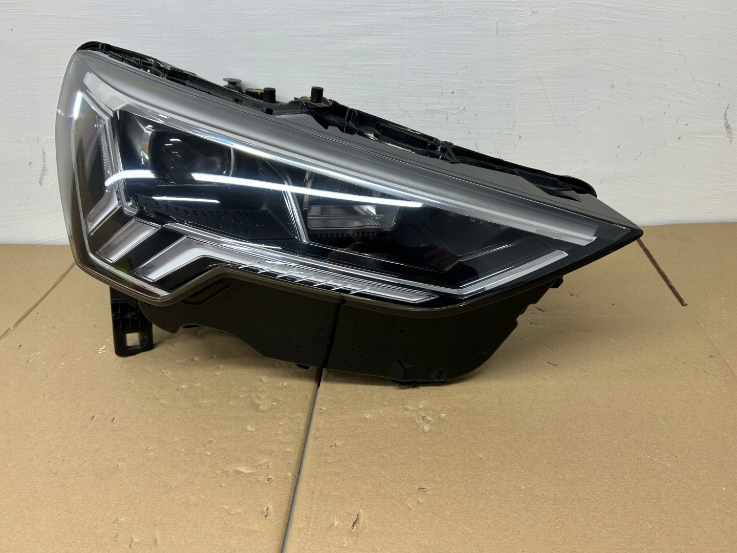 Frontscheinwerfer Audi Q3 83A941034 LED Rechts Scheinwerfer Headlight - Image 1