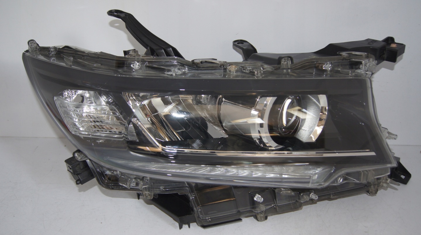Frontscheinwerfer Toyota Land Cruiser J8/J10/J20 J8 LED Rechts Headlight - Image 1
