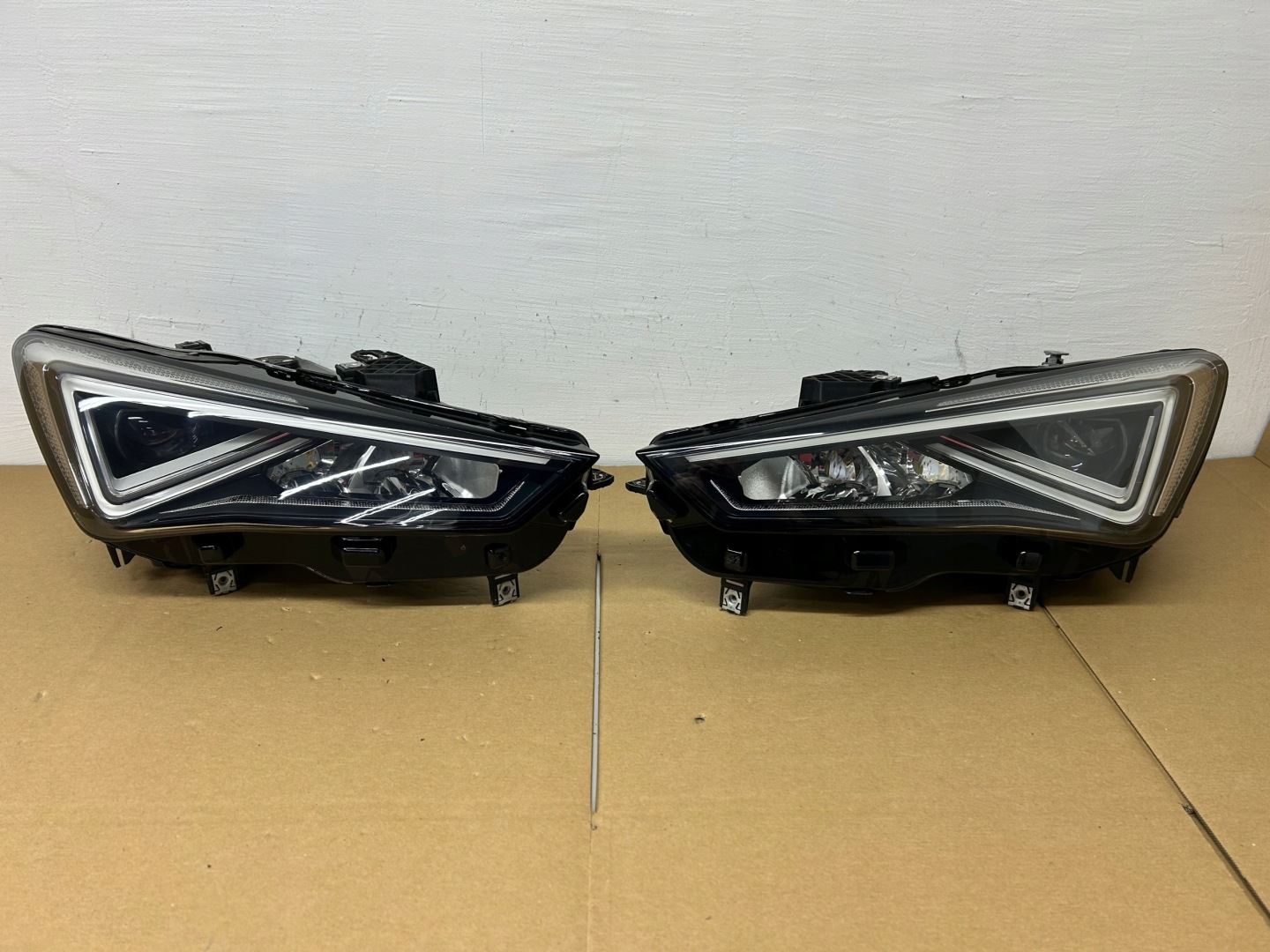Frontscheinwerfer SEAT Leon IV 5F 5FB941007F LED Links Scheinwerfer Headlight - Image 1