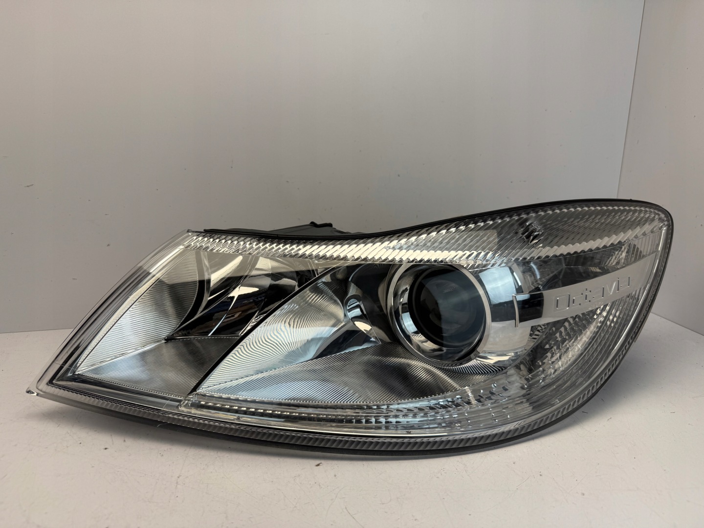 Frontscheinwerfer Skoda Octavia 1U 1Z1941015F LED Links Scheinwerfer Headlight - Image 1