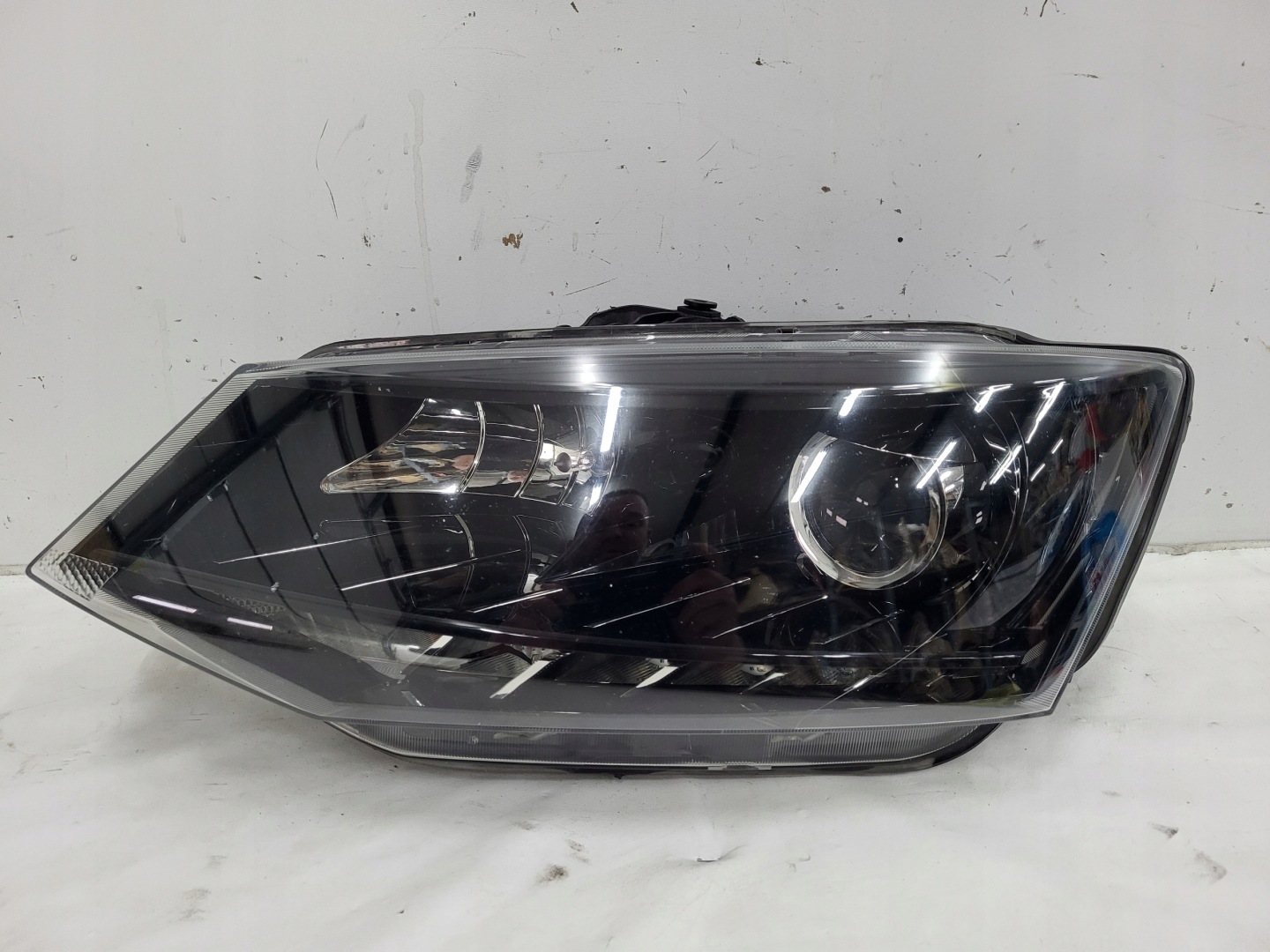 Frontscheinwerfer Skoda Fabia 6Y 6V1941015B LED Links Scheinwerfer Headlight - Image 1