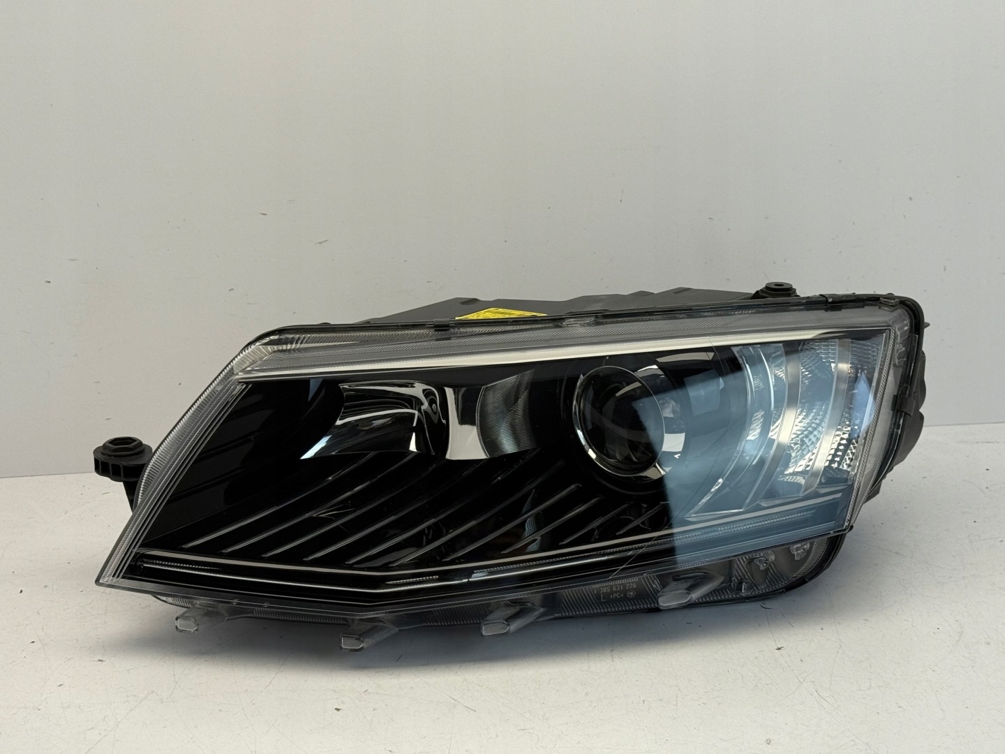 Frontscheinwerfer Skoda Octavia 1U 5E1941015B Xenon Links Scheinwerfer Headlight - Image 1